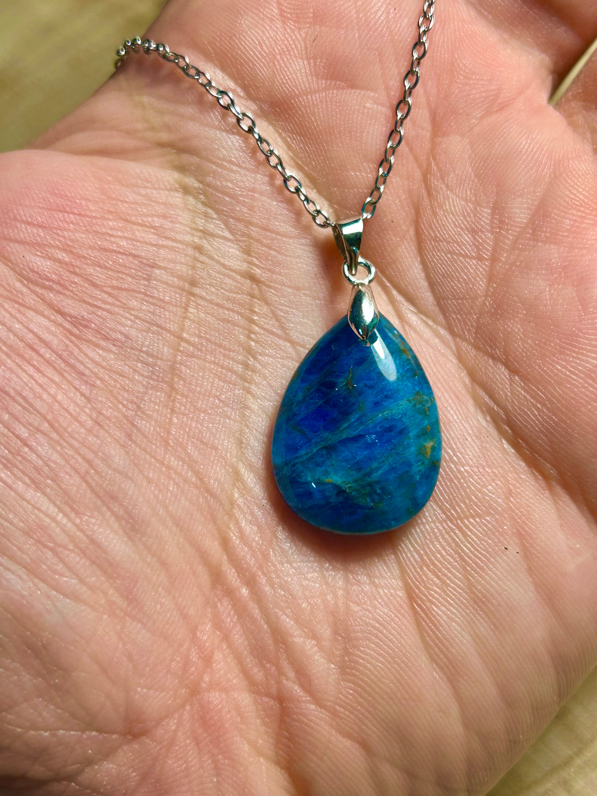 Ciondolo in apatite