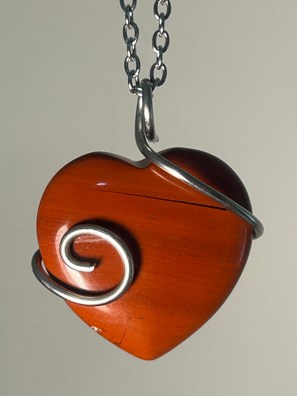 Collana con ciondolo in diaspro rosso cuore