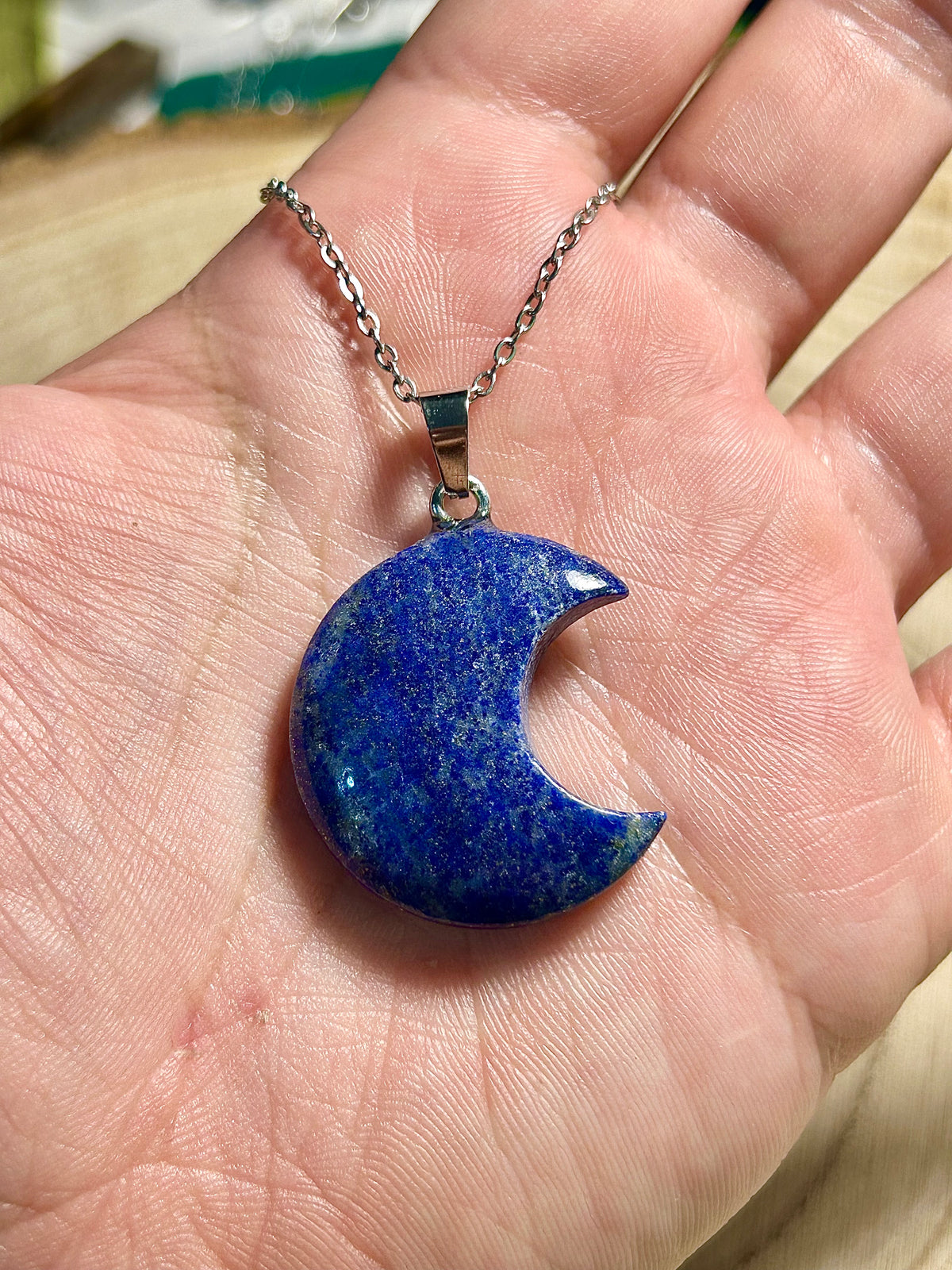 Ciondolo a luna in lapislazzuli